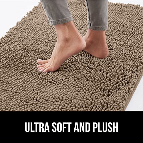 Gorilla Grip Soak Stopper Washable Chenille Dog Doormat, Muddy Paws, Dogs Bed Mats, Rubber Backing, Absorbent Quick Dry Microfiber, Inside Front Door Mat, 70x24, Light Gray