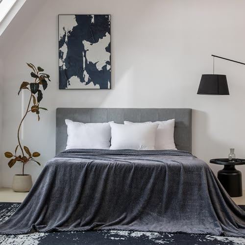 KORBLISS Oversized Blanket 120x120 Inches, Giant Huge Blanket 10'x10' Blanket for Bed, Sofa,Travel and Camping, Extra Large Big Soft Blanket Fits The Whole Family and Outdoor, Dark Grey - Waffle