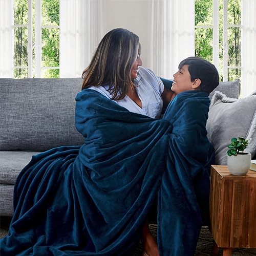 Casual Living 32590 Full-Queen Size Fluffy Silky Smooth Cozy Soft Pet Friendly Water Resistant Lightweight Machine Washable Fleece Bed Blanket Sofa Cover for Bed Sofa Chair and Couch, Full/Queen, Blue