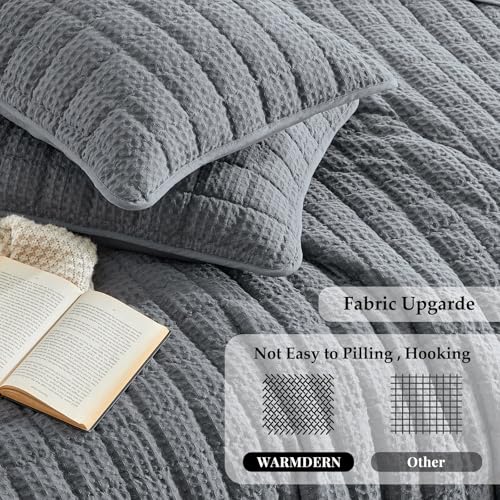 WARMDERN Waffle Weave Quilt Set Queen Size, Soft Lightweight Summer Classic Checkered Quilt Grey Bedding Bedspread Coverlet for All Seasons, Includes 1 Quilt (90" x 96") + 2 Pillow Shams (20" x 26")