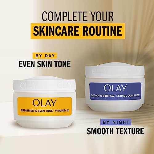 Olay Vitamin C Lightweight Face Moisturizer - Brighten - Even Tone - Hydrate - Lightweight Anti-Aging Cream for Dark Spots and Dry Skin, 1.7 oz