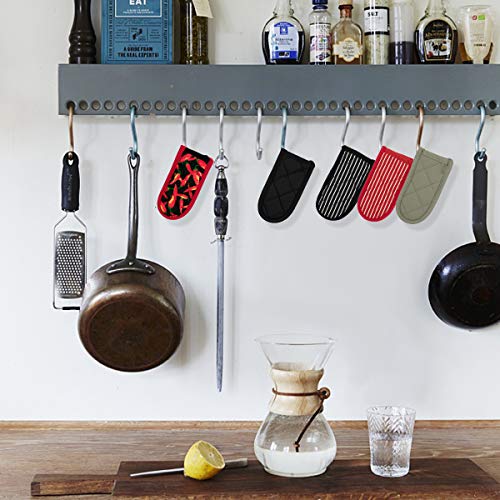 Evoio Cast Iron Skillet Handle Covers, Pan Pot Handle Covers Heat Resistant, Hot Handle Covers, Pan Pot Cast Iron Skillet Handle Holder Sleeves Mitt for Kitchen, BBQ and Baking Cookware (2-Pack Black)