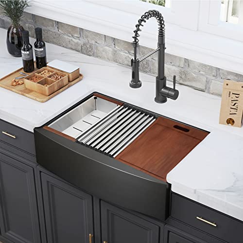 CELAENO 33 inch Farmhouse Kitchen Sink, Heavy Duty Single Bowl Apron Front Stainless Steel Workstation 18 Gauge, 9” Deep Handmade R10 Radius Farm Sink with Various Accessories