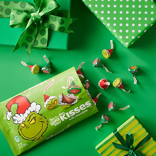 HERSHEY'S KISSES Grinch Milk Chocolate, Christmas Candy Bag, 9.5 oz