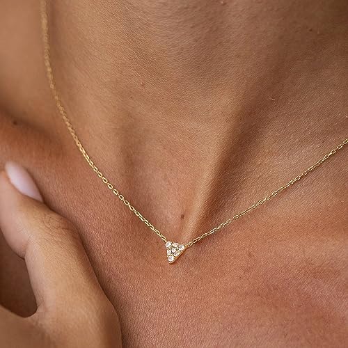 Tewiky Dainty Gold Pendant Necklace for Women, 14k Gold Filled Diamond Necklaces Minimalist Gold CZ Flower Necklace Delicate Preppy Necklace Aesthetic Gold Jewelry Cute Necklaces