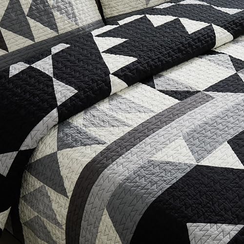 Pendleton 31704 Shadow Peak Full/Queen Quilt Set Soft Cotton Bed Cover Rustic Home Decor Bedspread Luxury Coverlet Set Cozy Lightweight Quilt and Pillow Shams Set, Full/Queen, Black