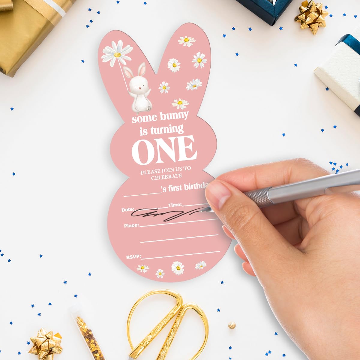 LyoGao Bunny 1st Birthday Party Bunny Shaped Invitations - Some Bunny Is Turning One Boho Daisy Rabbit First Birthday Party Fill in Invites Cards with Envelopes (Set of 20)