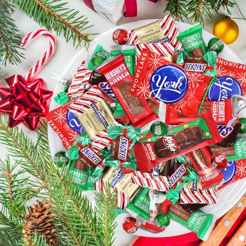 Bulk Christmas Candy Chocolate Variety Pack - 4 Pound Approx. 200 Pieces Milk Chocolate Holiday Mix For Parties, Stocking Stuffers, Snacks & Treats Special Holiday Themed Candy