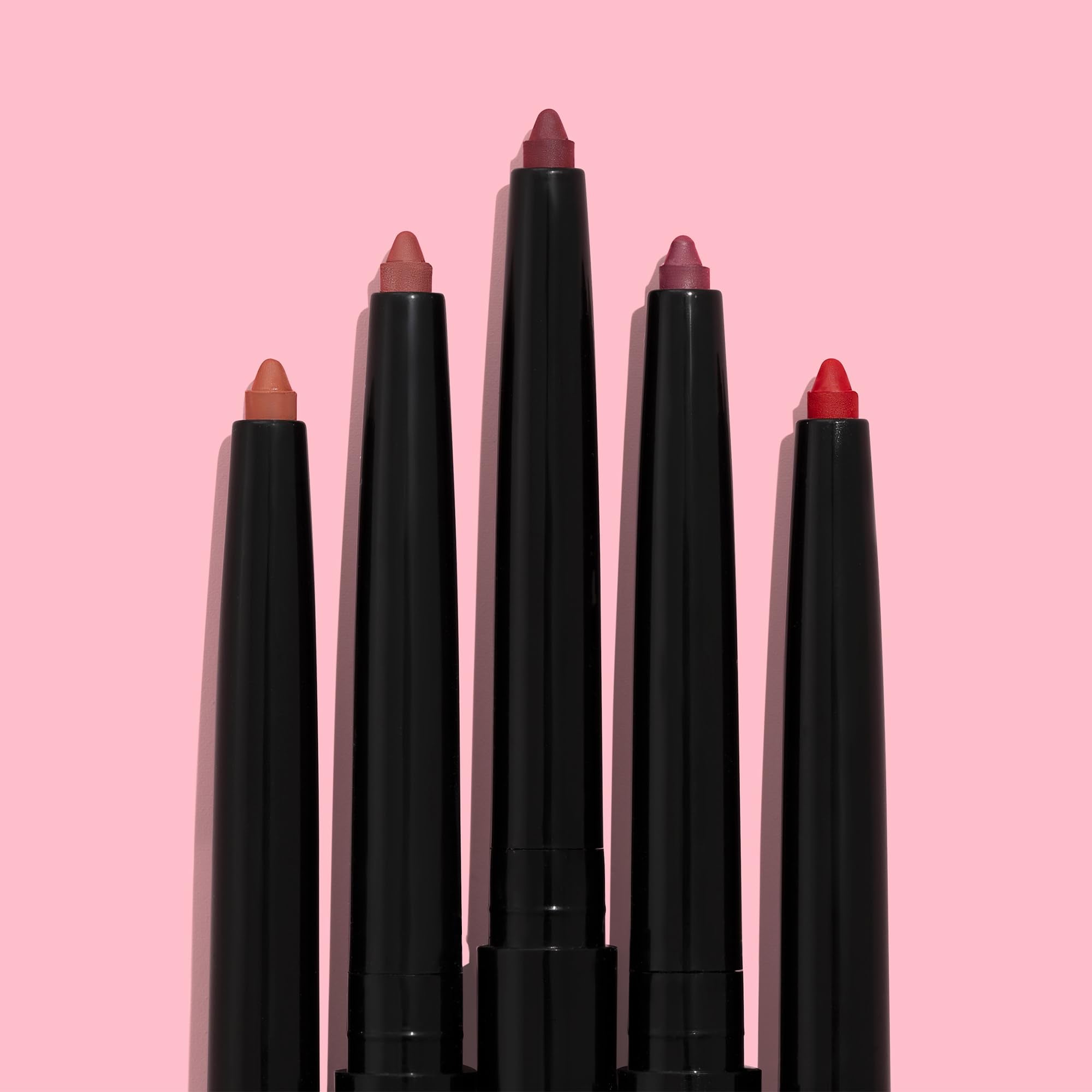 wet n wild Perfect Pout Matte Retractable Gel Lip Liner Pencil, Rich Creamy Long Lasting Color, Well-Defined and Flawless Application, Vegan & Cruelty-Free - Purple Lay Down the Mauves