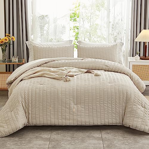 AveLom Seersucker Queen Comforter Set, 90x90 inches, 3 Pieces - Light Gray, 100% Microfiber, Soft Washed, Down Alternative, Chic Seersucker Design, Easy Care, Pet Friendly