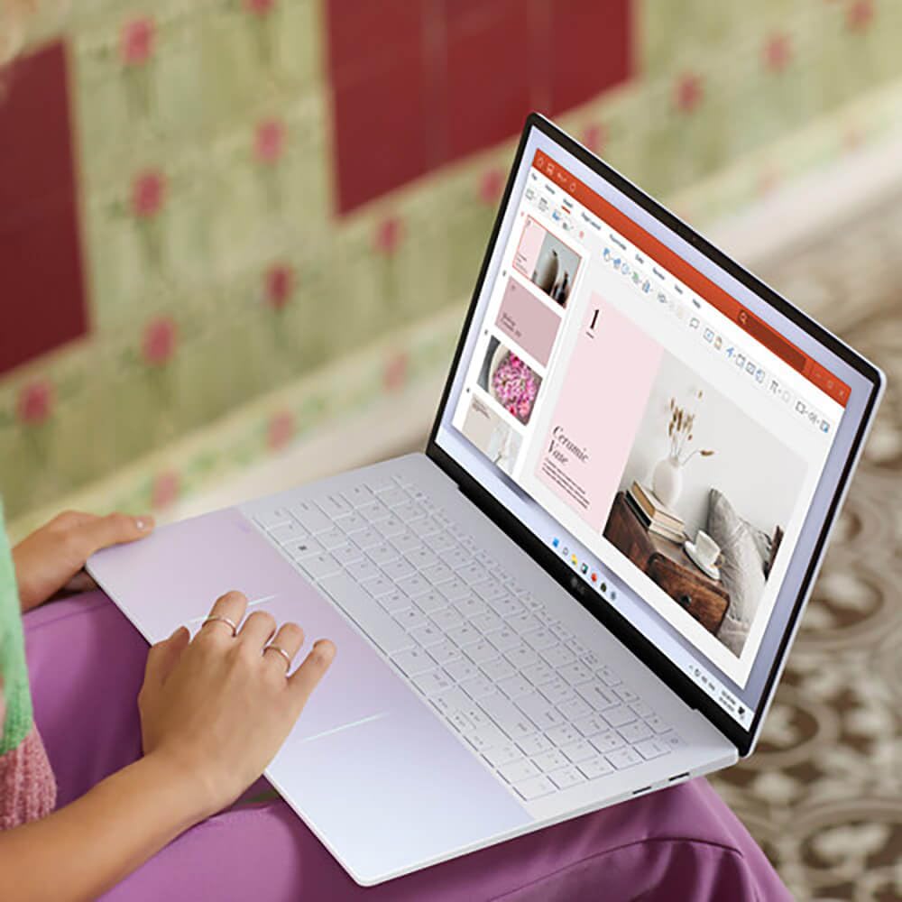 LG gram Style 16” OLED Laptop, Intel 13th Gen Core i7 Evo Platform, Windows 11 Home, 32GB RAM, 1TB SSD, Dynamic White