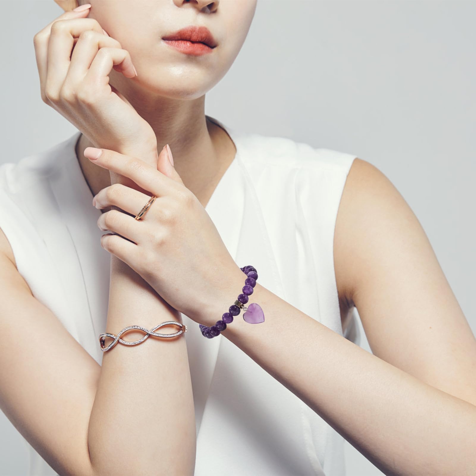 Jawfait Amethyst Healing Stone Bracelet for Women，Heart Charm Beads Crystal Energy Bracelet Stretch 8mm Handmade Jewelry