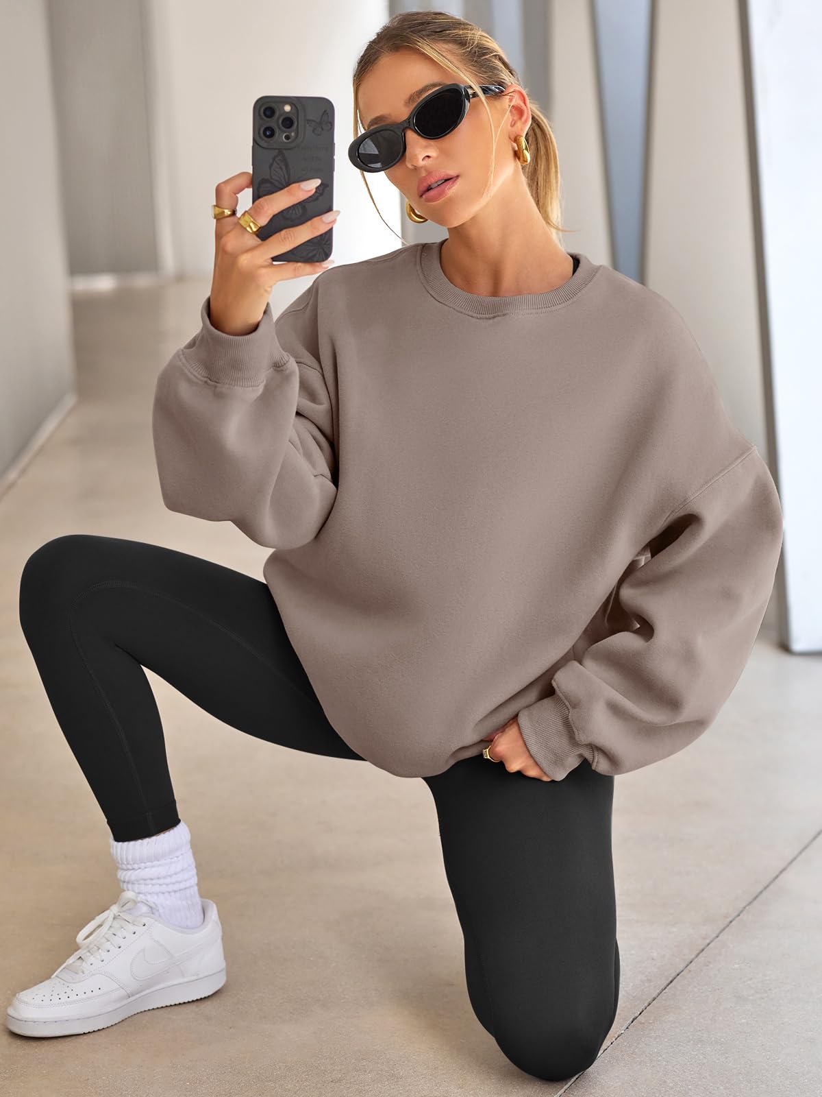 EFAN Womens Oversized Sweatshirts Hoodies Fleece Crewneck Sweaters Casual Tops Comfy Fall Fashion Outfits Winter Clothes 2024 CoffeeGrey S