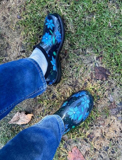 Kprm Flat Garden Shoes for Women Waterproof Slip-On Womens Rubber Rain Shoes Gardening Clogs with Comfort Insole (Chickens Yellow, 6)