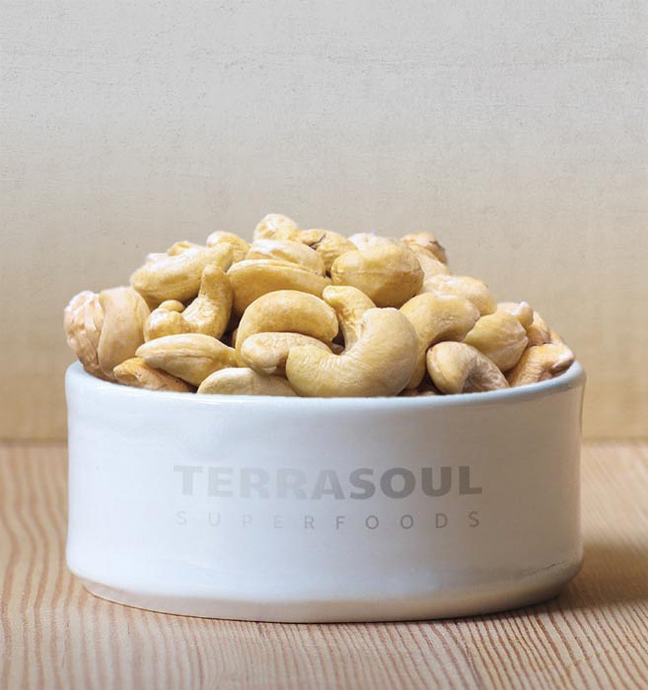 Terrasoul Superfoods Organic Raw Cashews, 4 Lbs (Pack of 2), Premium Quality for Snacking, Baking, and Culinary Creations