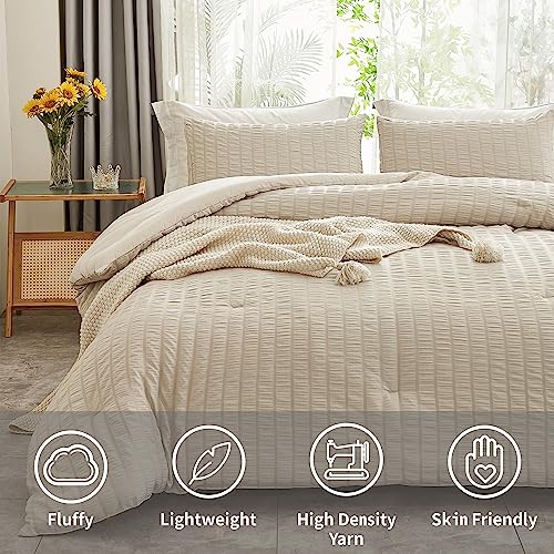 AveLom Seersucker Queen Comforter Set, 90x90 inches, 3 Pieces - Light Gray, 100% Microfiber, Soft Washed, Down Alternative, Chic Seersucker Design, Easy Care, Pet Friendly