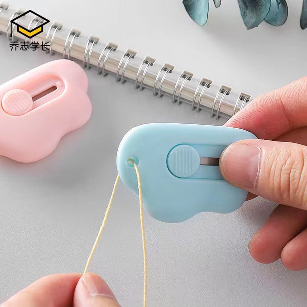 Cute Retractable Box Cutters - 3Pcs Cloud Shaped Mini Art Cutter Utility Knife Office School Stationery for Cutting Envelopes Letter Paper Cutting DIY Crafts