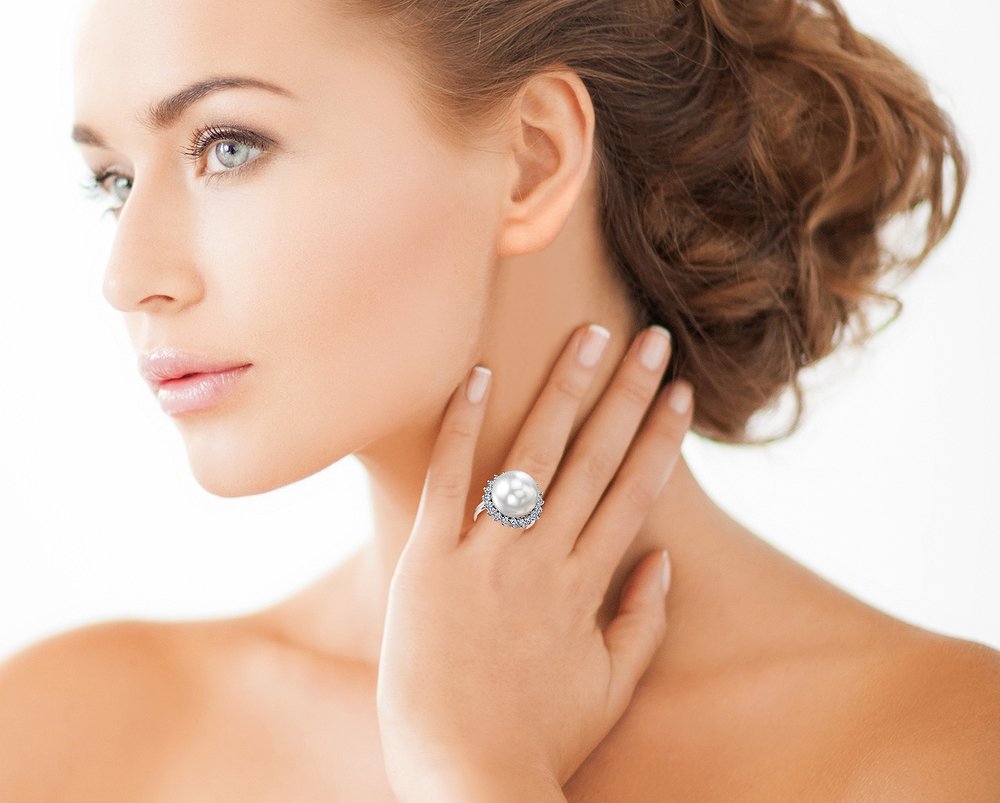 The Pearl Source 18K Gold 12-13mm Round Genuine White South Sea Cultured Pearl & Diamond Sage Ring for Women