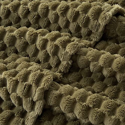 EXQ Home Fleece Throw Blanket for Couch or Bed - 3D Ribbed Jacquard Decorative Blankets - Cozy Soft Lightweight Fuzzy Flannel Blanket Suitable for All Seasons(50"×60",Light Grey)