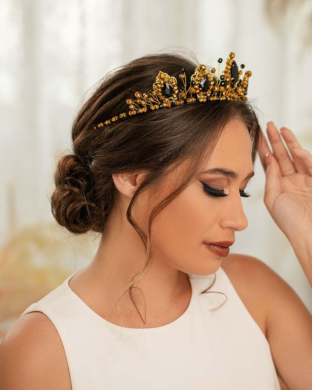 Campsis Baroque Crown and Tiaras Black and Gold Queen Crown Rhinestone Wedding Crowns with Comb Party Prom Renaissance Accessories for Women