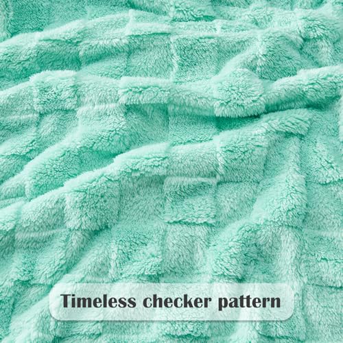NEWCOSPLAY Super Soft Throw Blanket Dark Navy Premium Silky Flannel Fleece 3D Checkered Lightweight Bed Blanket All Season Use (Dark Navy Checkered, Throw(40"x50"))