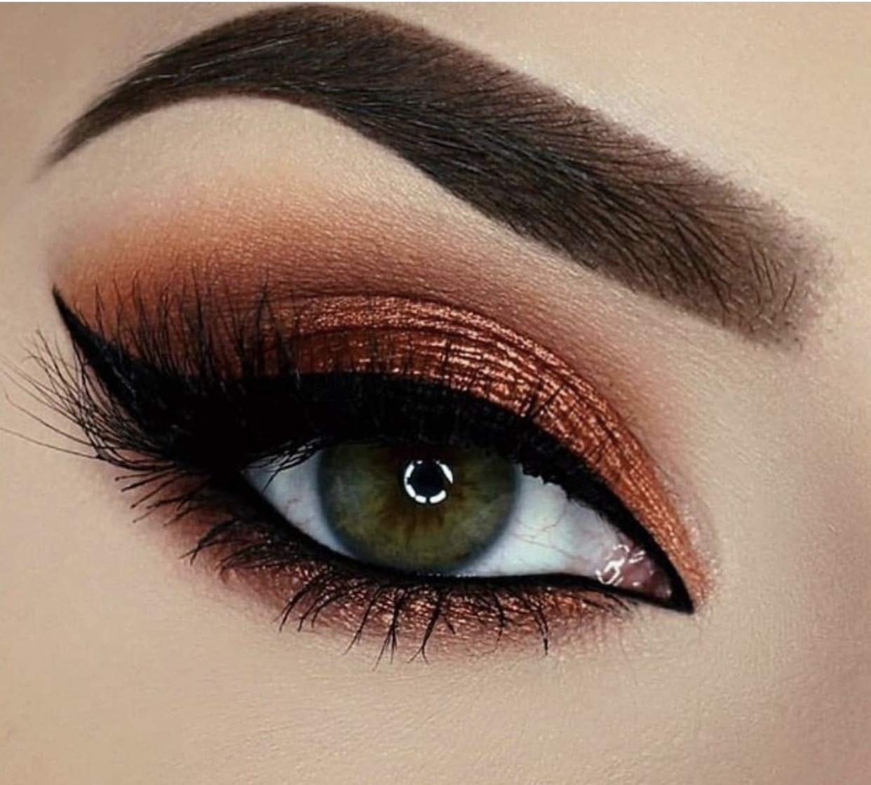 EDA LUXURY BEAUTY Luxe Exotic Eyeshadow Palette - Matte, Shimmer, Glitter & Metallic Eye Makeup Pallet Highly Pigmented Colorful Powder - Long Lasting Eye Shadow - Vegan & Paraben-Free