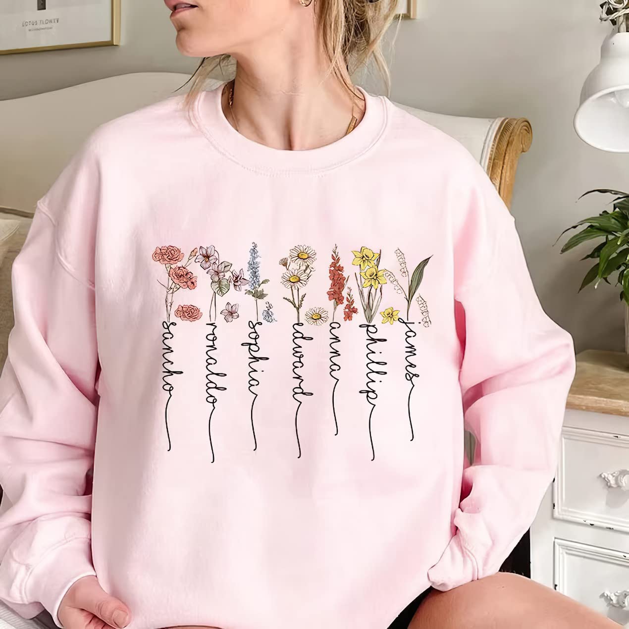 NAZENTI - Custom Birth Month Flower Sweatshirt for Women, Personalized Mom Sweatshirt, Grandma Birth Month Shirt, Mama Grandmother Gifts, Customized Gift for Birthday Mother Day Christmas Sweater