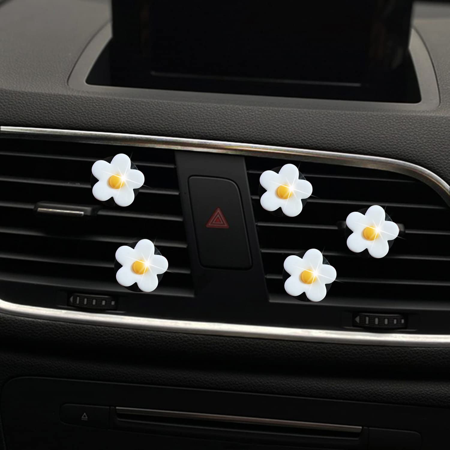 NTRR Cute Daisy Vent Clips, 5 Pcs White Flower Car Air Fresheners for Women Daisy Diffuser Vent Clips Car Interior Decor Cute Daisy Car Accessories for Girls Women