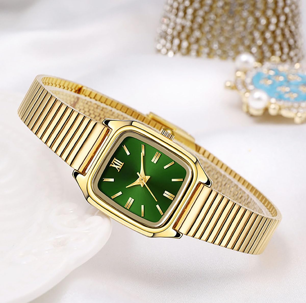 BESTKANG Vintage Square Women's Watch Stainless Band Women's Waterproof Easy-to-Read Gold Quartz Watch (Gold-Green)
