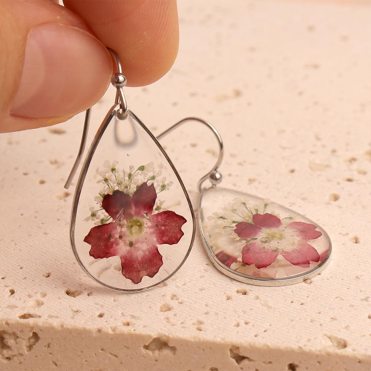 JeanBeau Handmade Pressed Flower Earrings for Women Unique Resin Nature Red White Dried Flowers Sterling Silver Teardrop Dangle Drop Statement Floral Earings Fashion Summer Jewelry Gift