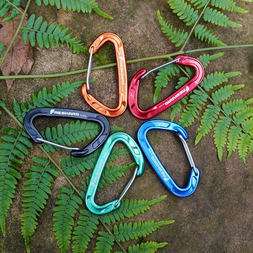 FresKaro 15kN Heavy Duty Wiregate Carabiners Clips, Wire Gate Spring Snap Quick Draws, for Camping Hiking, Hammocks, Aluminium Caribeaners for Backpacking and Dog Leash, 4Pack, Black, Medium Size