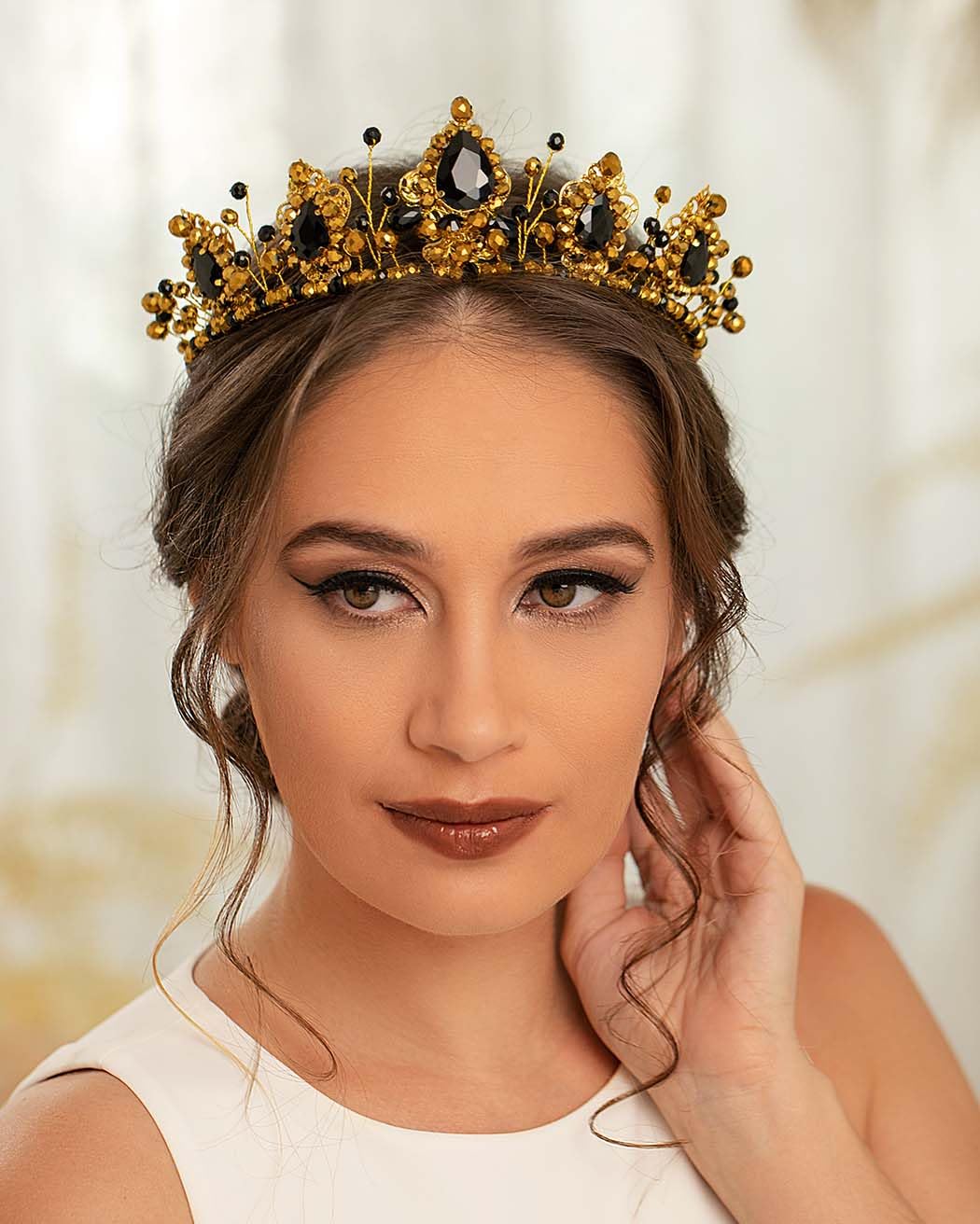 Campsis Baroque Crown and Tiaras Black and Gold Queen Crown Rhinestone Wedding Crowns with Comb Party Prom Renaissance Accessories for Women