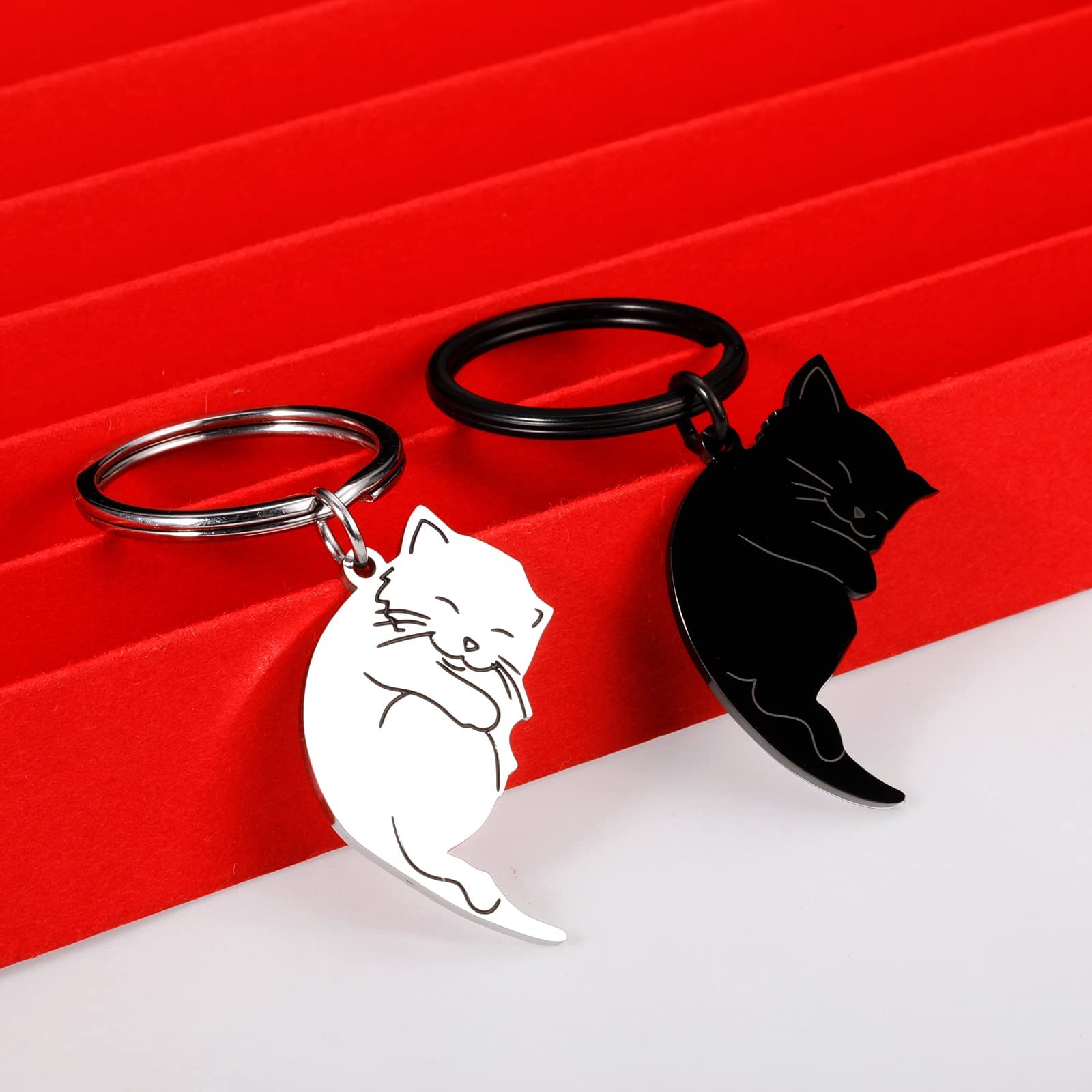 VANLOVEMAC Couple Gifts Keychain Cute Valentines Day Gifts for Him Her Boyfriend Girlfriend Cat Lover Best Friend Matching Keychains for Couples Husband Wife Fiancée Birthday Gifts for Women Men