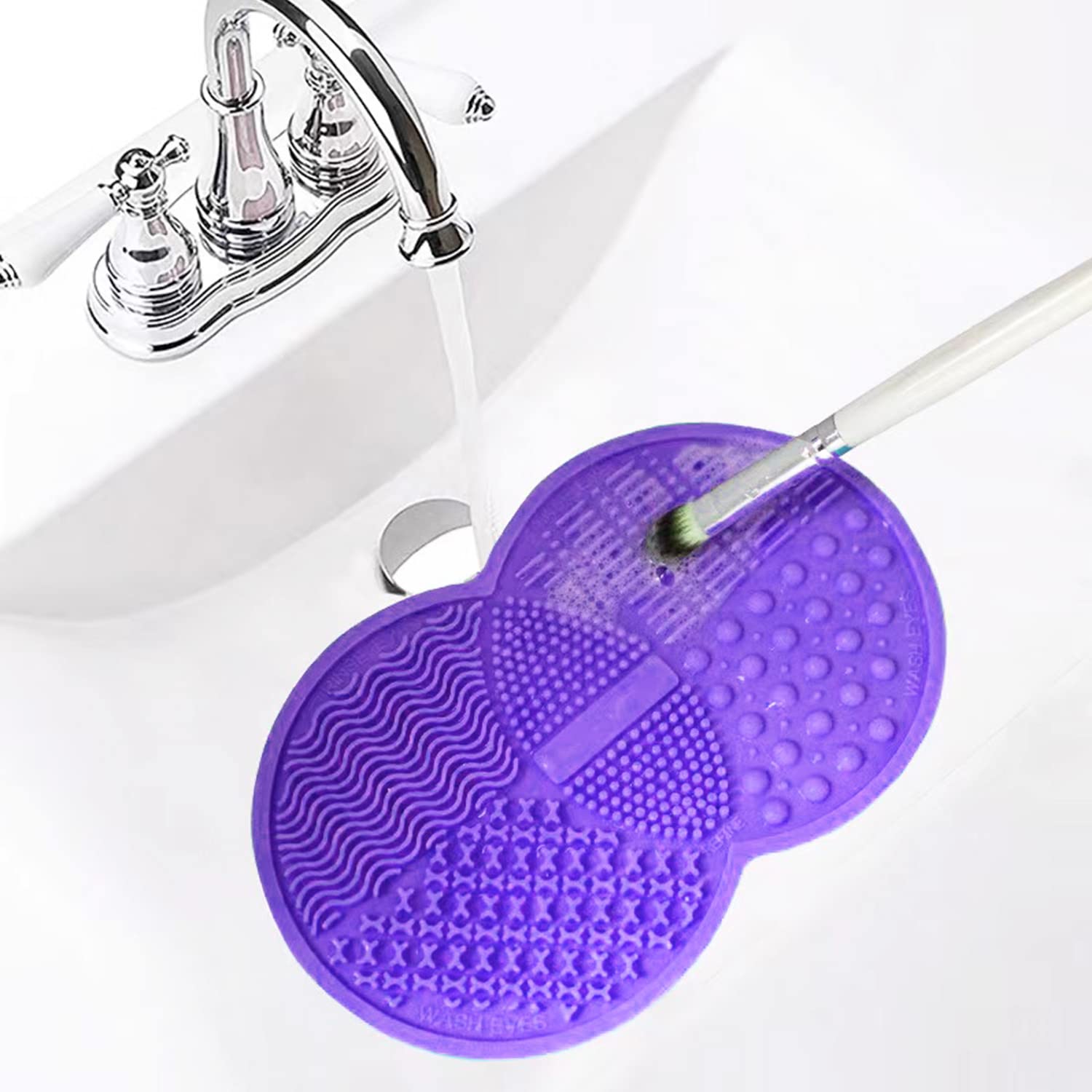 Makeup Brush Cleaning Mat, Silicone Makeup Brush Scrubber, Makeup Brush Cleaner Pad, Cosmetic Brush Cleaner, Brush Cleaning Pad, Suitable for Makeup Brush, Makeup Sponge, Powder Puff (Purple)