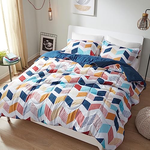 Comfort Spaces Kylar Cozy Comforter Set, Vibrant Chevron Ruching Design with Solid Reverse, All Season Down Alternative Bedding with Matching Sham, Twin/Twin XL (66 in x 90 in), Multi/Aqua 2 Piece