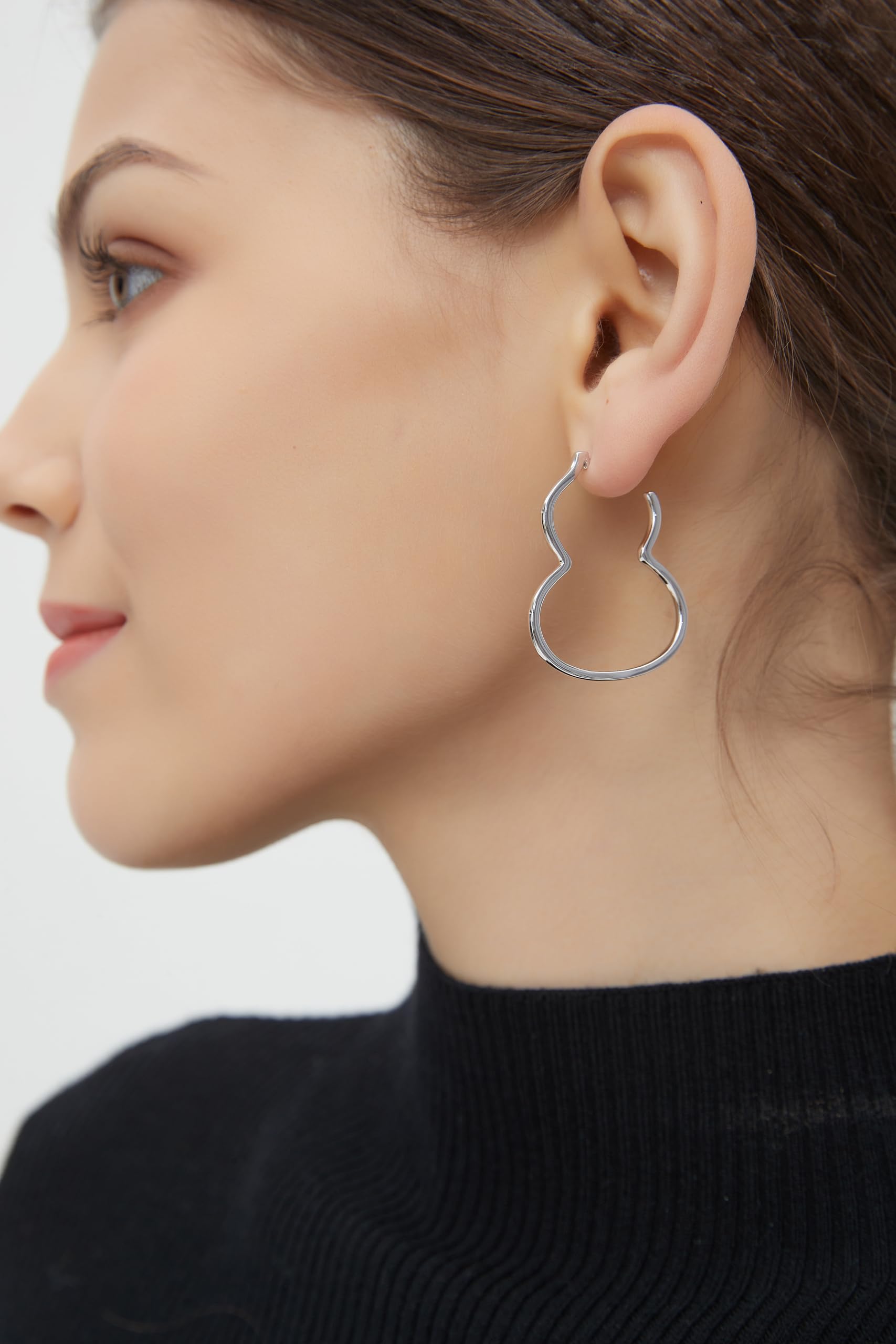 IELEGLOWS Rhodium Plated Sterling Silver Thin Hoops | Wulu/Gourd/Calabash/Cucurbit Shape Lightweight Big Hoop Earrings for Women