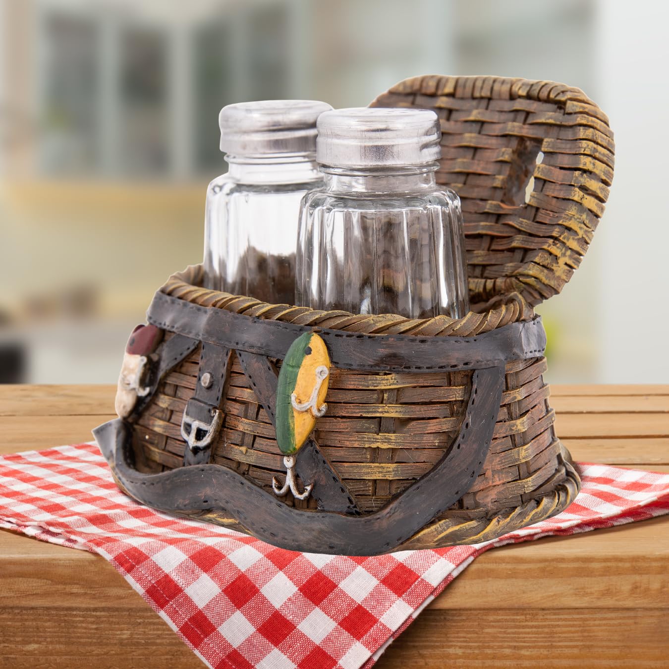 Corner Merchant Lake Cabin Salt and Pepper Shakers - Rustic Kitchen Cutie Salt Pepper Holder (Fishing Basket)