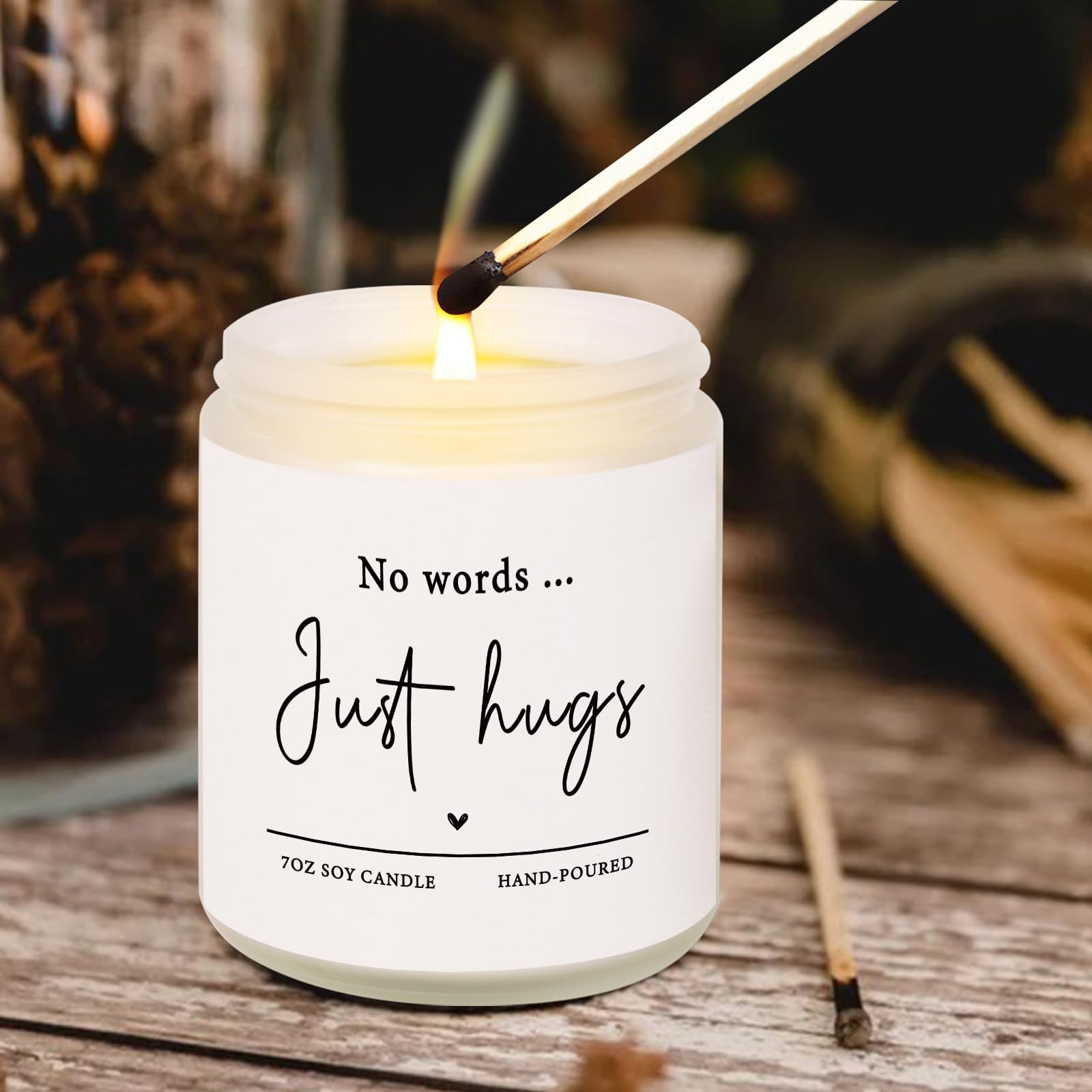 Shqiueos Sympathy Gifts for Loss of Loved One-No Words Just Hugs 7oz Lavender Scented Candle, Bereavement Gift Idea, Memorial, Grief Gift, Thinking of You, Get Well, Cheer Up, Comfort Condolence Gift