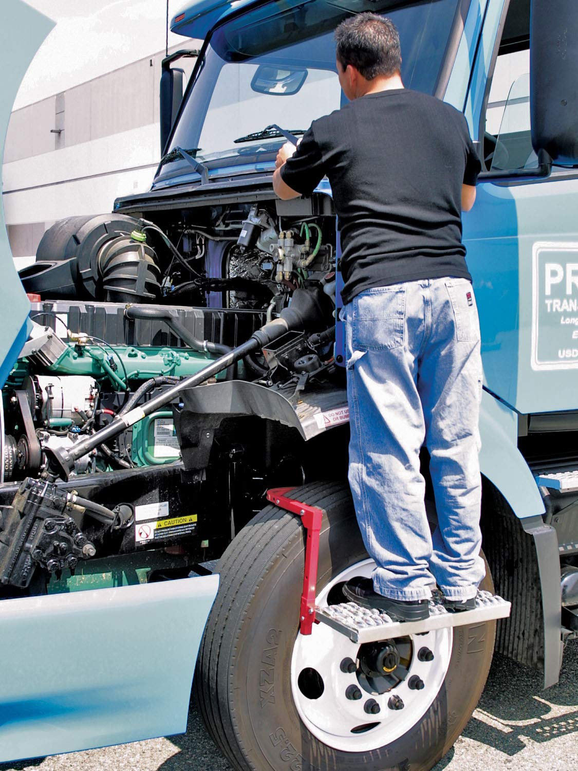 Powerbuilt Heavy Duty Tire Step for Truck, SUV, Non-Slip Steel Surface, Adjustable to Fit Tire, Fold Flat for Storage – 647596 Large, Black