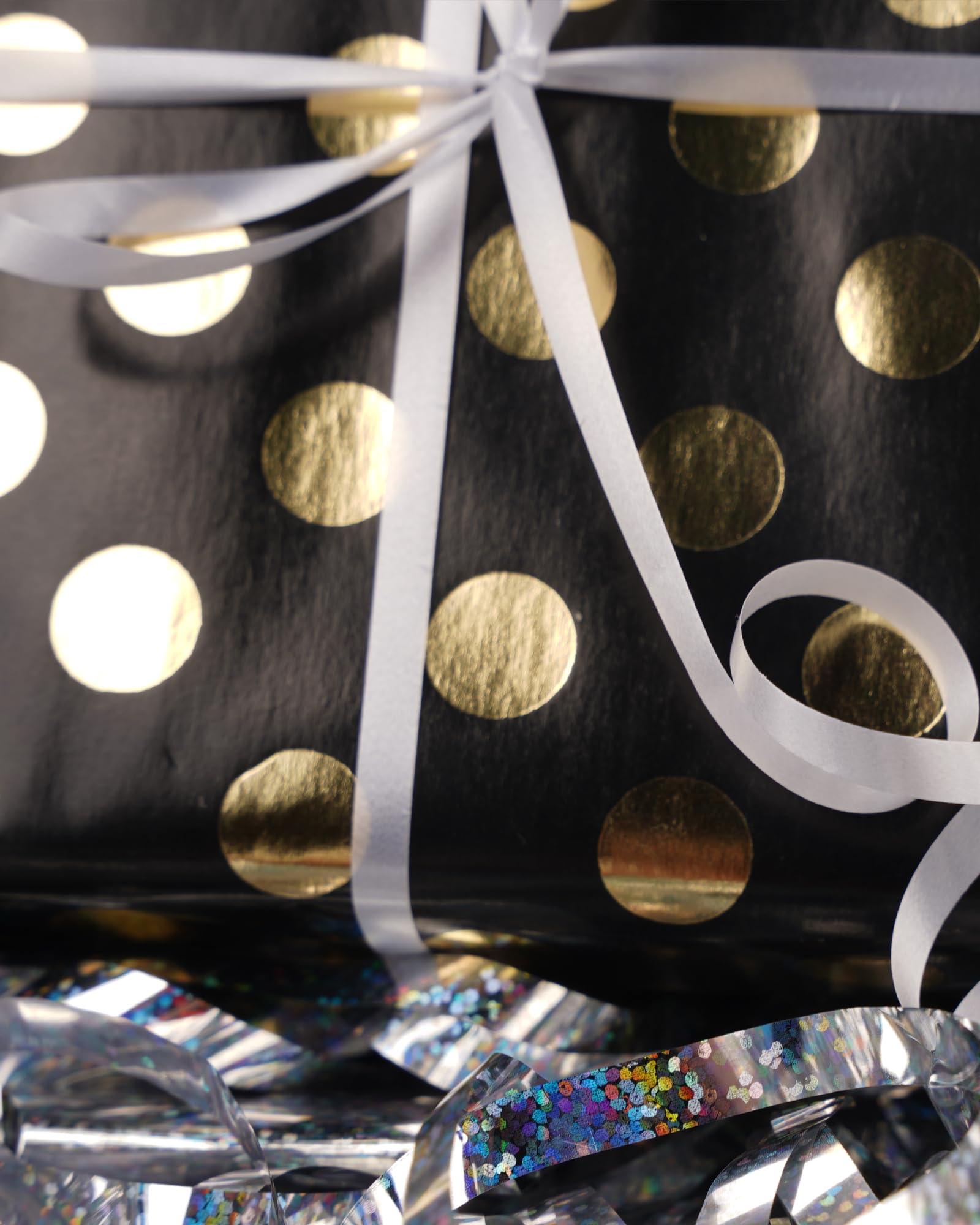 PartyWoo White Ribbon - 600 Yards Curling Ribbon for Balloons, Balloon String, Crafting, Wedding, Florist (6 Rolls, 100 Yards/Roll)