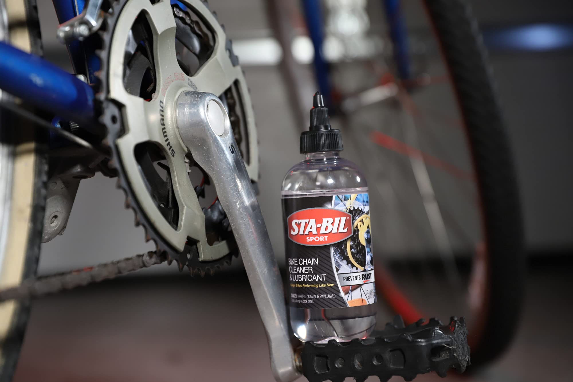 STA-BIL SPORT Bike Chain Cleaner & Lubricant - Prevents Rust on Chains, Cables, and Derailleurs, Premium Lubricant, Easy to Apply, Preserves Bike Chains, 8oz (22406)
