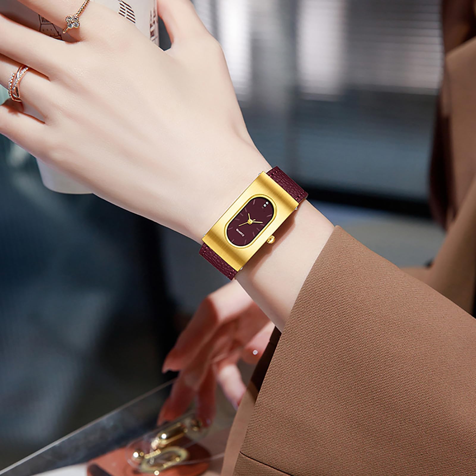 BESTKANG Vintage Women's Watch Leather Oval Rectangle Gold Luxurious Ladies Wristwatch Elegant Watches for Women (Red Gold)