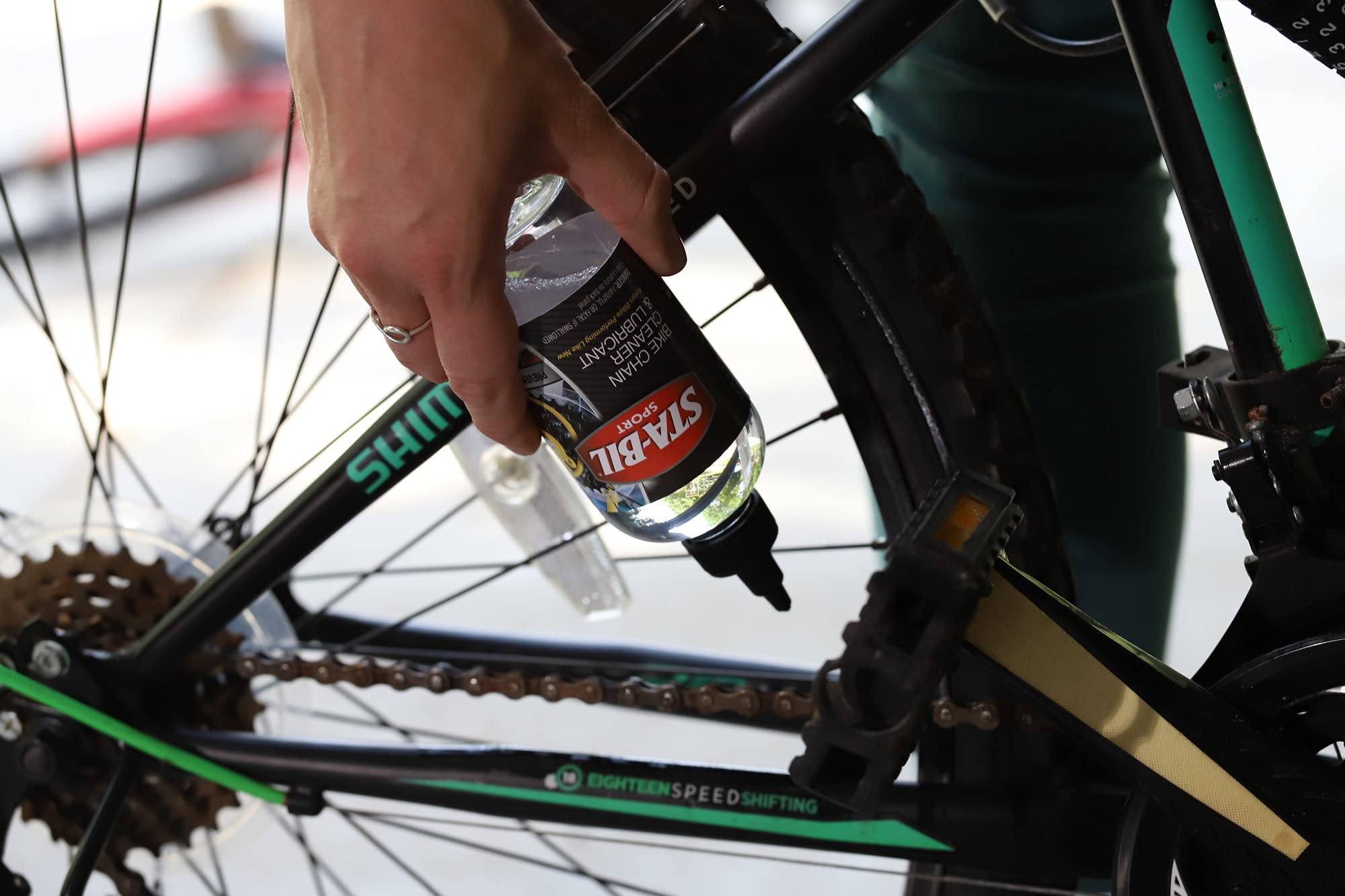 STA-BIL SPORT Bike Chain Cleaner & Lubricant - Prevents Rust on Chains, Cables, and Derailleurs, Premium Lubricant, Easy to Apply, Preserves Bike Chains, 8oz (22406)