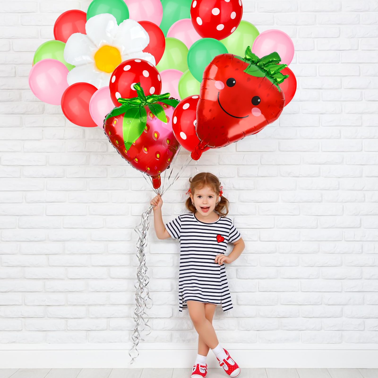 YFDFFSDCY 25 Pcs Berry First Party Decor Strawberry 1st Birthday Decorations Strawberry Hanging Banner Berry Balloons Strawberry First Baby Shower Decorations for Girls