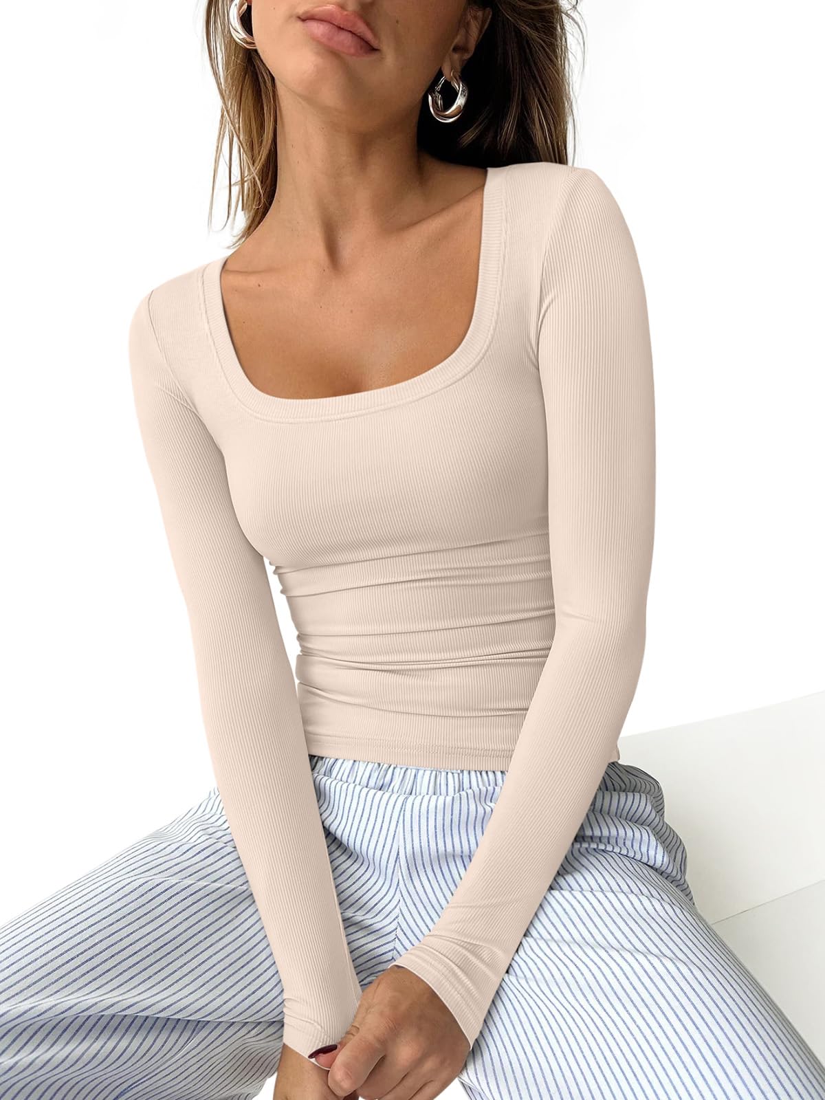 REORIA Womens Long Sleeve Tops Ribbed Knit Scoop Neck Slim Fitted Casual Basic Tee Shirts for Women Fashion Trendy 2025(Beige Small)