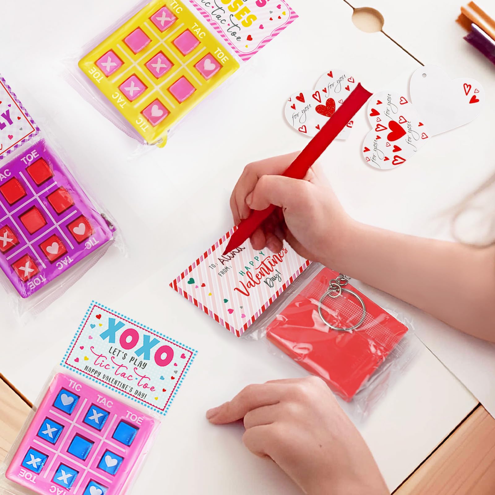 ORIENTAL CHERRY Valentines Day Gifts for Kids - 24 Pack Valentines Cards with Tic Tac Toe Keychains - Valentine Gift Exchange for School Class Classroom Party Favors Boys Girls