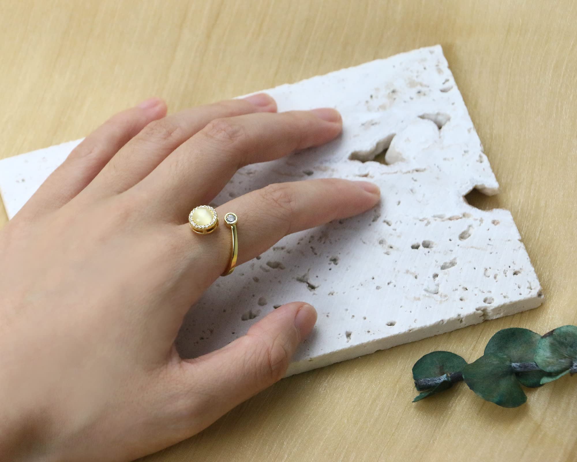 SmileBelle Gold Anxiety Ring for Women, Fidget Rings for Anxiety for Women as Birthday Gifts, Fidget Ring for Daughter from Mom Fidget Handmade Rings as Back to School Gifts, Moonstone Ring for Girls