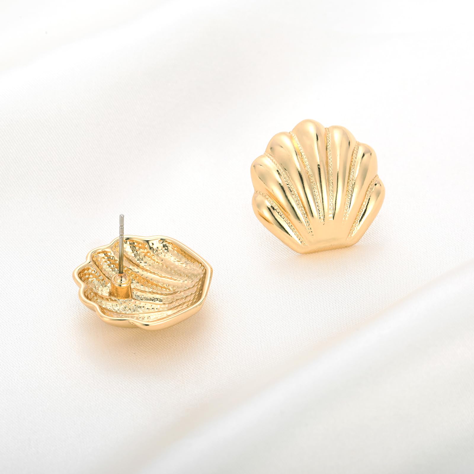 ENSKEFEN Dainty Gold Shell Stud Earrings for Women Boho Ocean Gold Earrings Seashell Earrings Summer Beach Earrings Nautical Jewelry