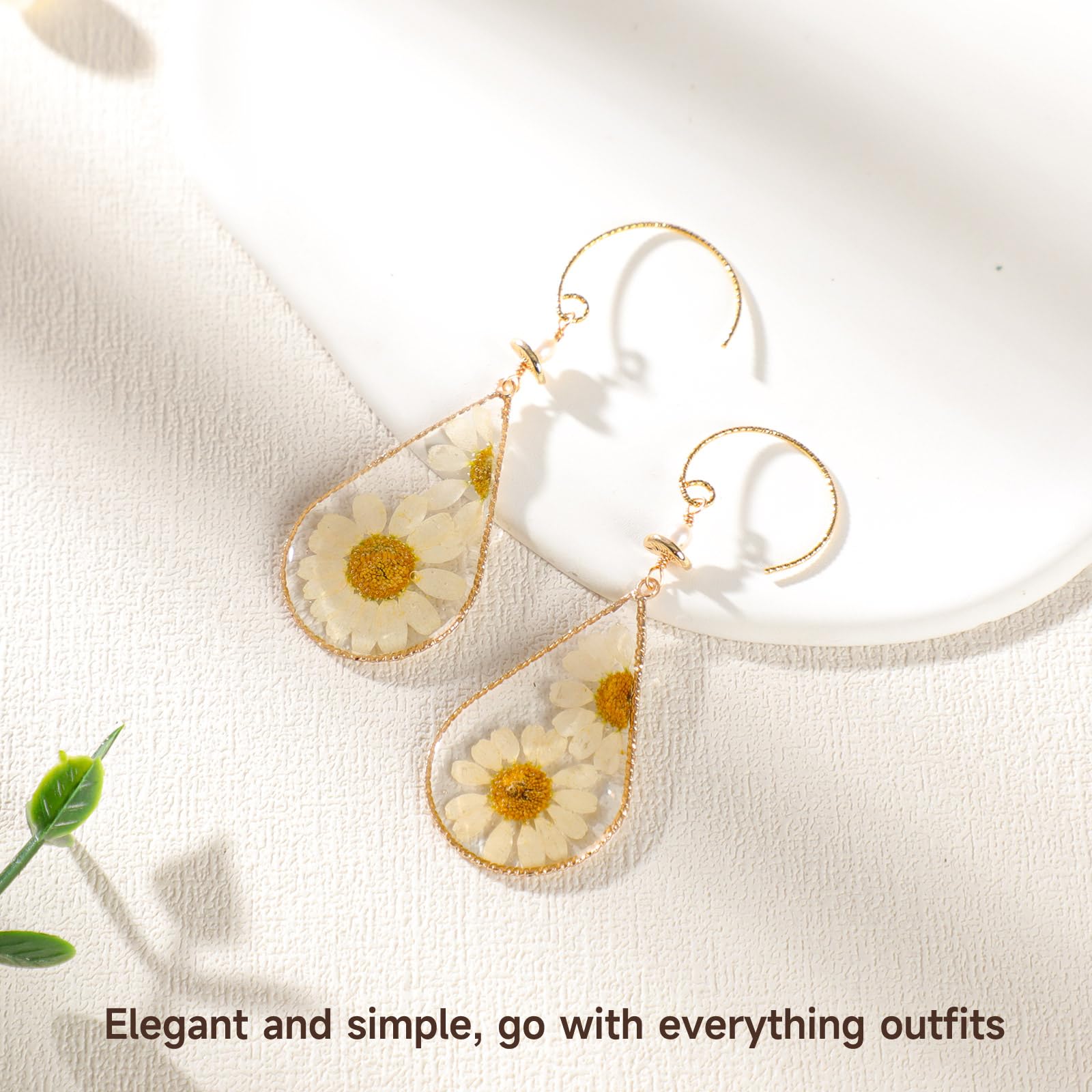 Lylata Pressed Flower Handmade Dangle Earrings, Dried Daisy Resin Teardrop Earrings, Decorated with Pearl, Gold Plated Brass, Gift for Women Girls