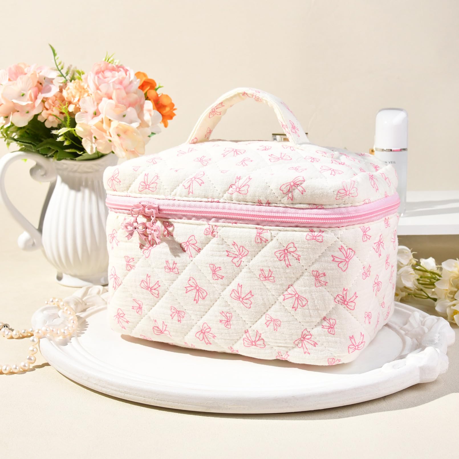 SOIDRAM Large Makeup Bag Quilted Makeup Bags Cute Cosmetic Bag for Women Girls Floral Coquette Aesthetic Toiletry Bag Travel Make Up Organizer Pink Bow Skincare Bag